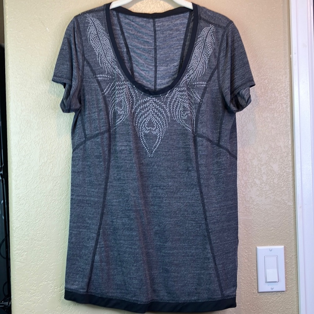 Lululemon Active Grey Short Sleeve Top